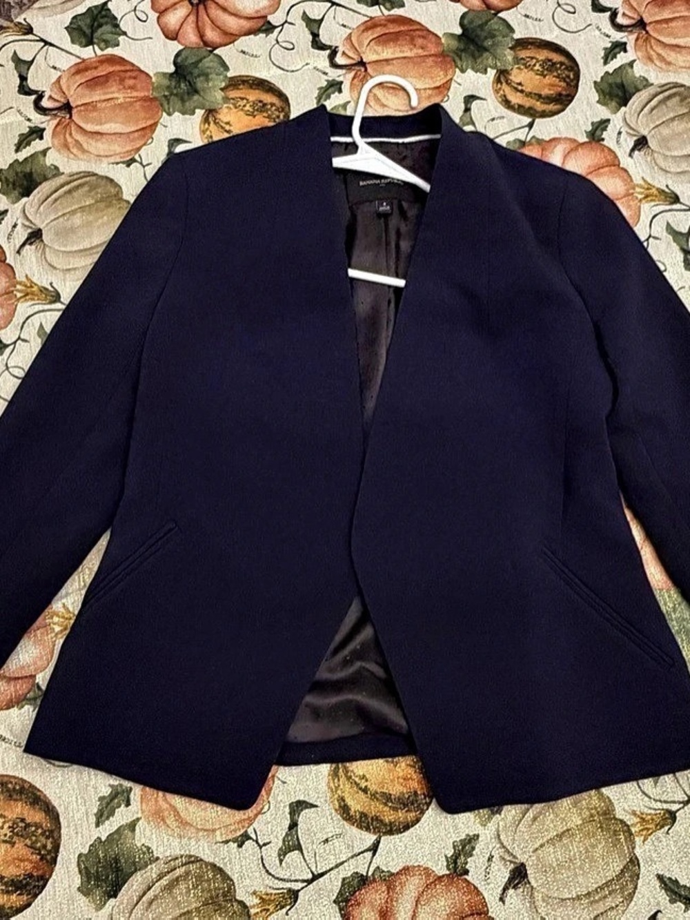 Banana Republic Blazer in Black Size 4